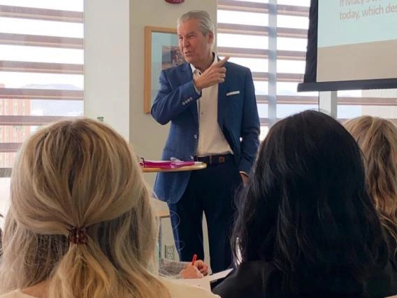 Terry J Lundgren teaching an undergraduate seminar