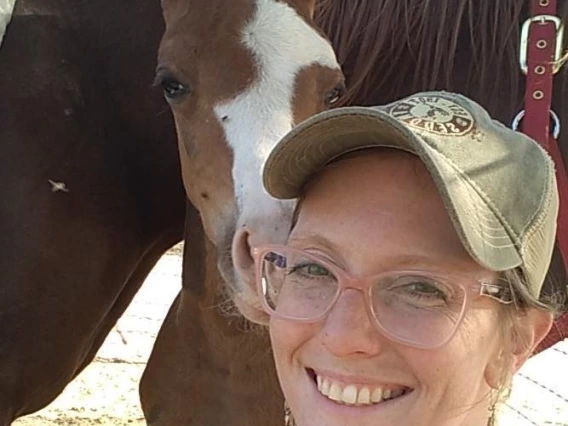 Ari and horse