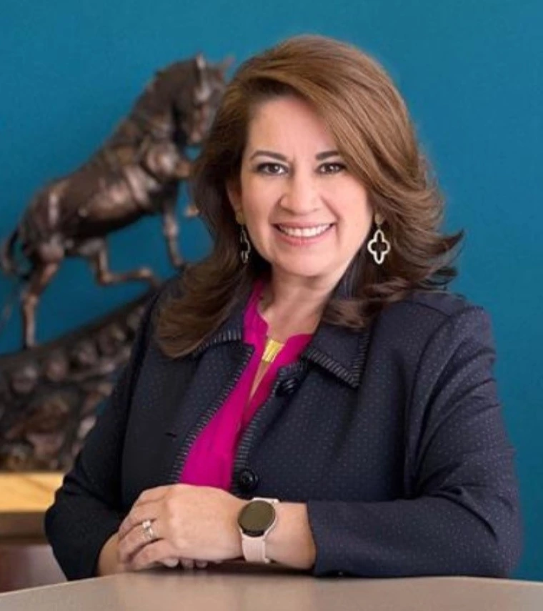 Ivonne Castro-Perez