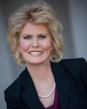 Dr. Martina Cartwright